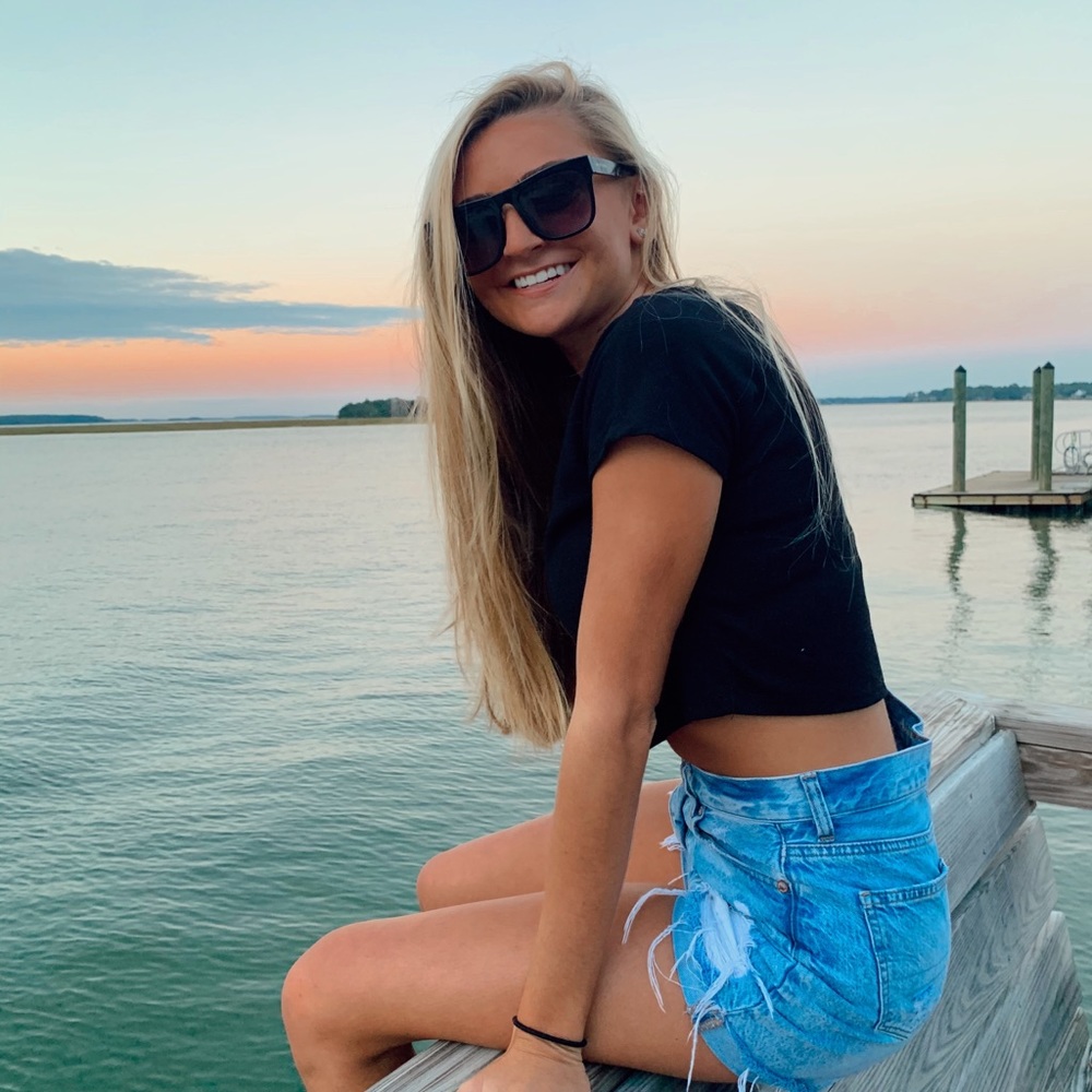 Meet your Posher, Leah